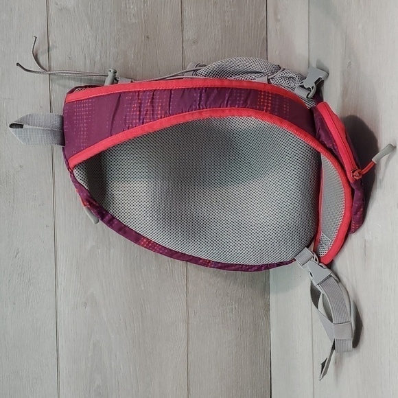 Eddie Bauer Womens One Shoulder Outdoor Backpack - Picture 3 of 13